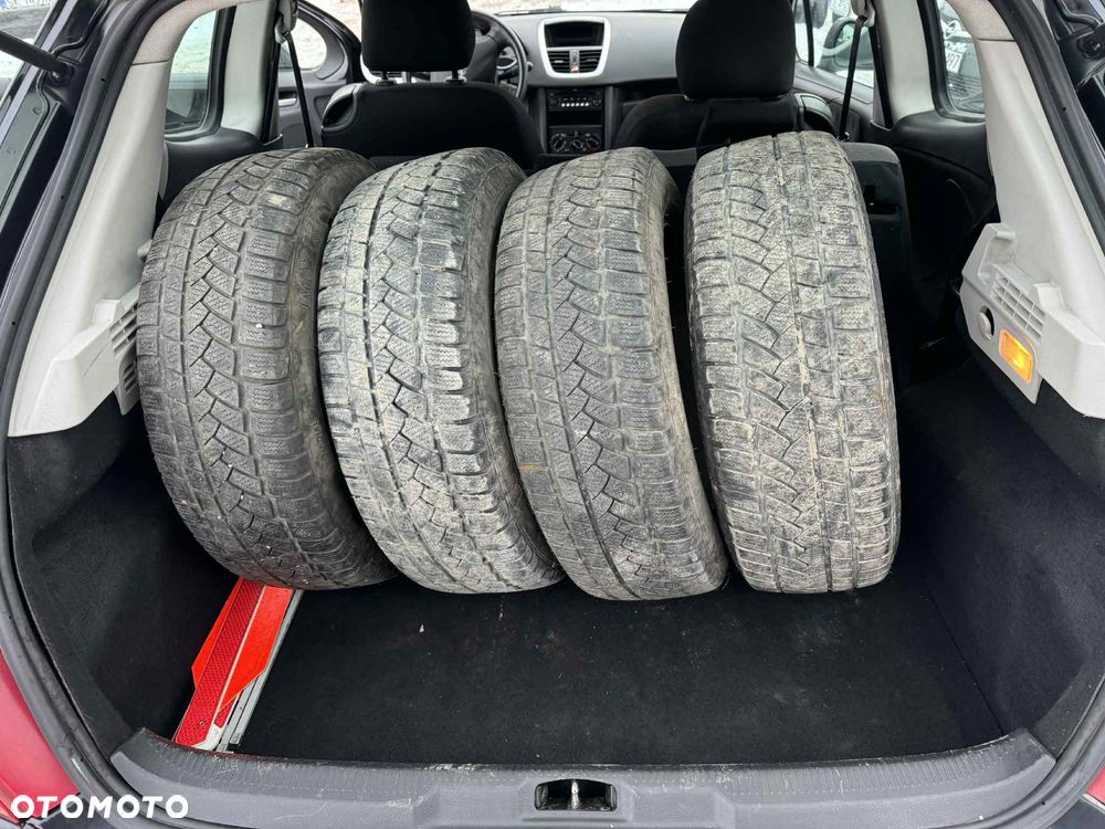 Peugeot 207 1.4 Trendy - 16