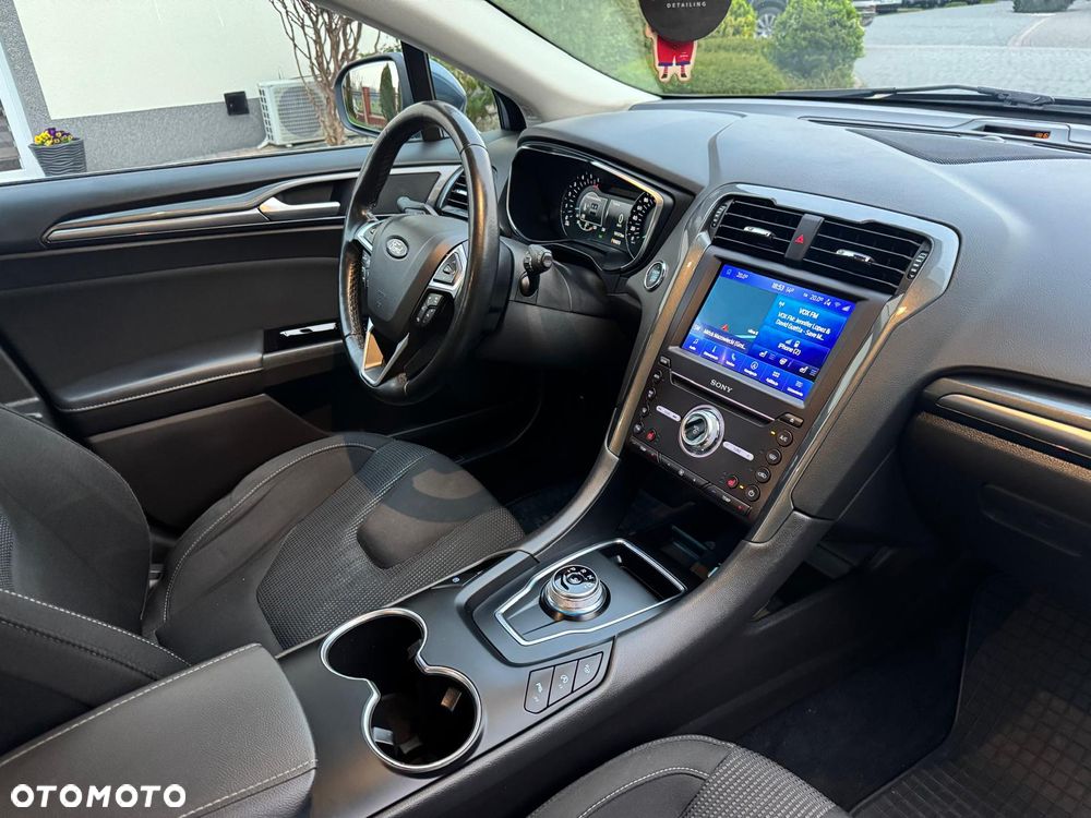 Ford Mondeo 2.0 EcoBlue Titanium - 32