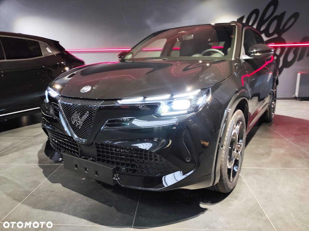 Alfa Romeo Junior 1.2 mHEV Ti eDCT - 1