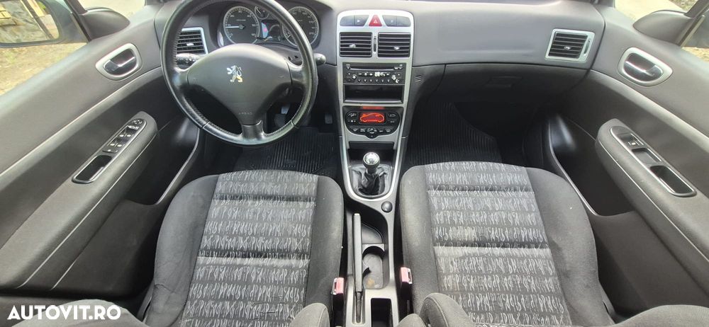 Peugeot 307 - 6