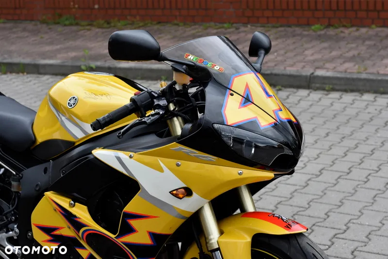 Yamaha R6 - 4