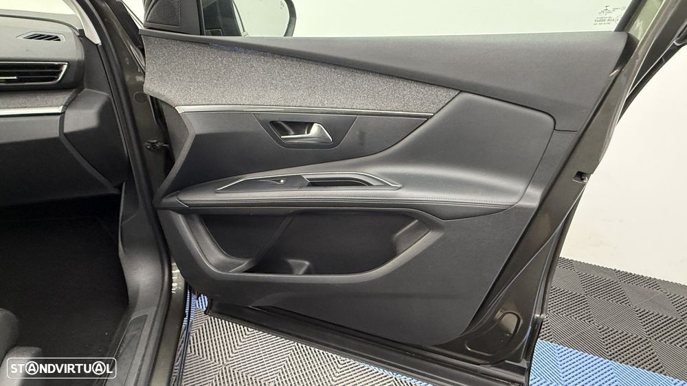 Peugeot 3008 1.5 BlueHDi Allure - 21