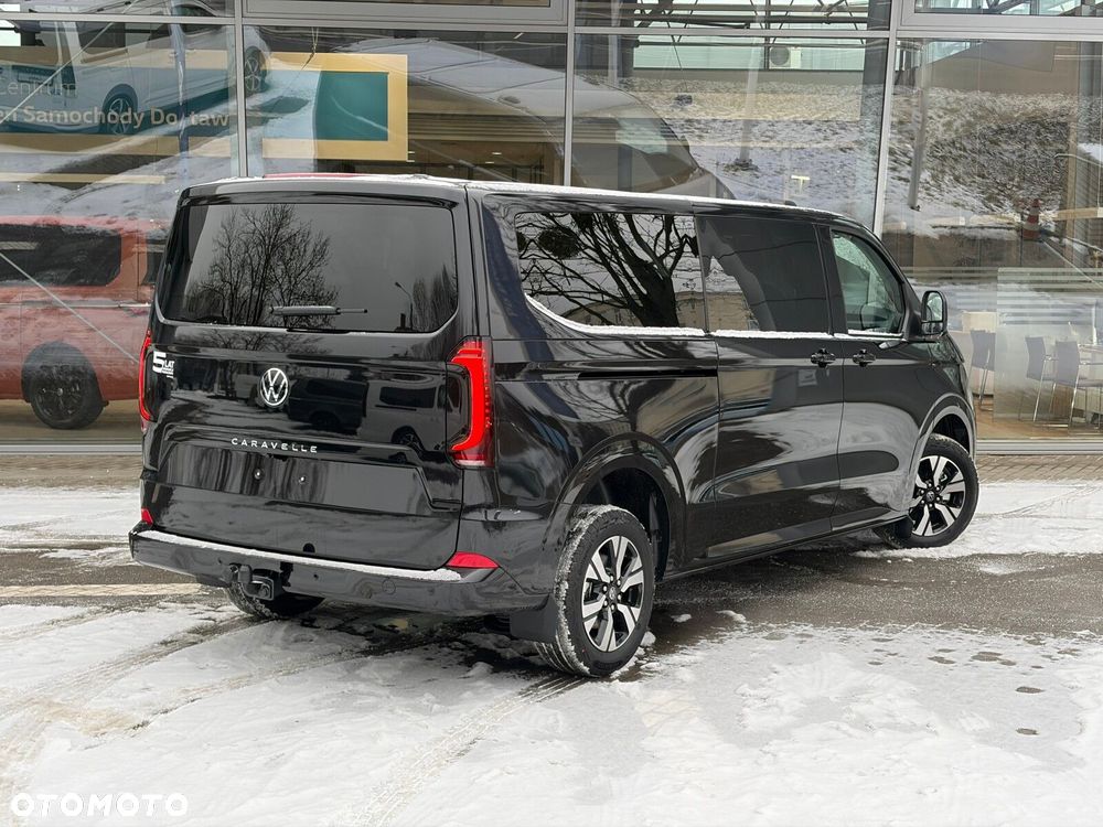 Volkswagen Nowa Caravelle Caravelle silnik: 2,0 l TDI 150 KM / skrzynia biegów: 8-biegowa automatyczna rozstaw osi: 3500 mm - 2