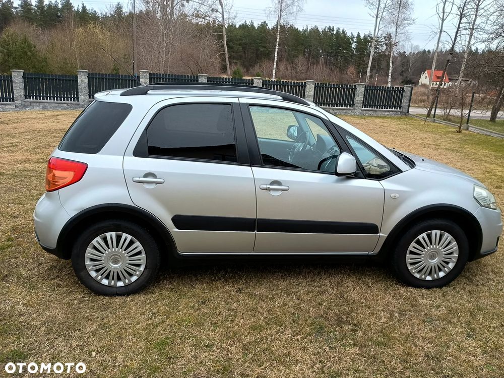 Suzuki SX4 1.6 GS / Premium - 7