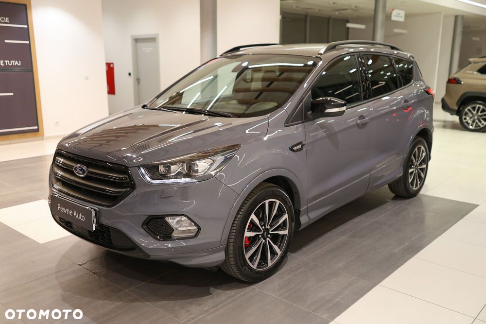 Ford Kuga - 32