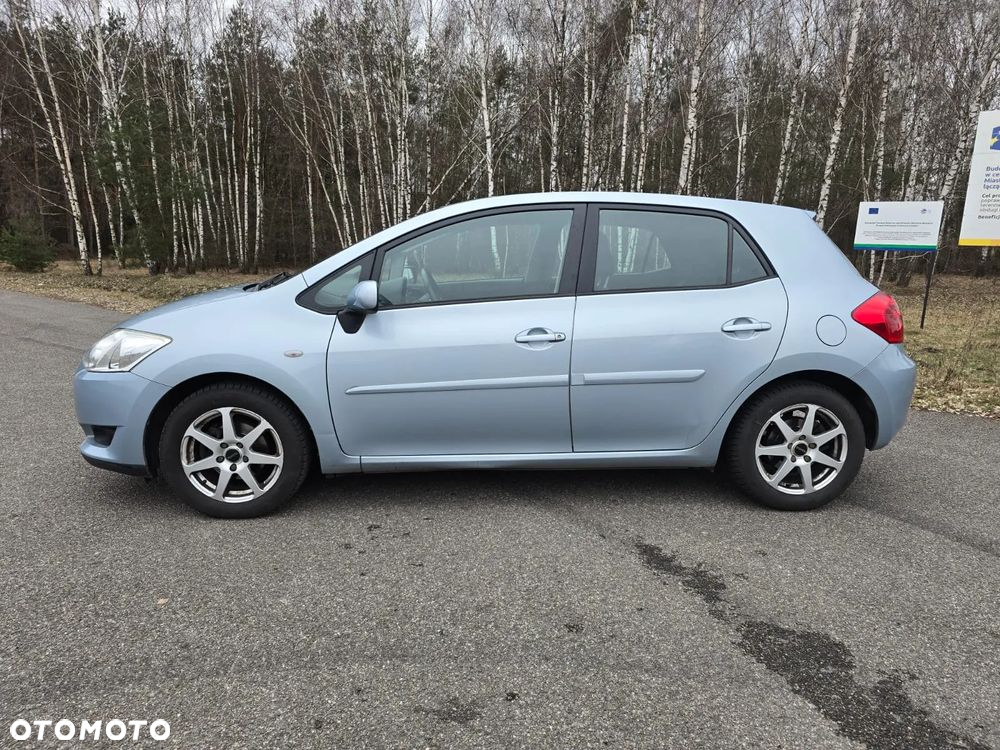 Toyota Auris - 4