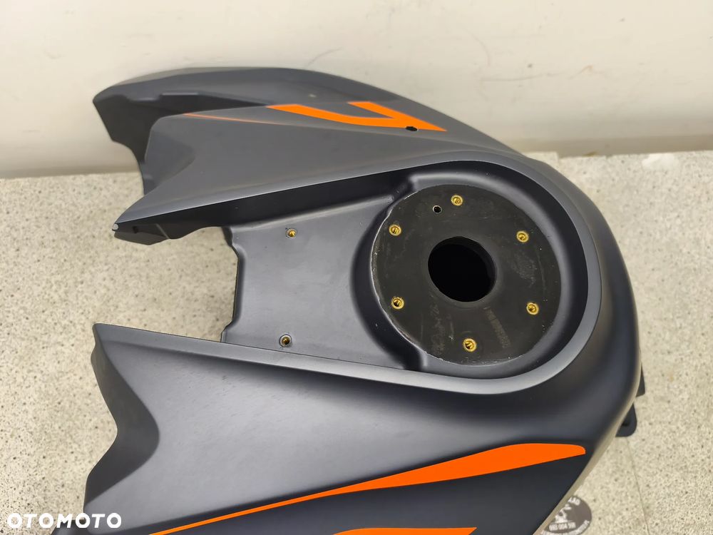Bak, zbiornik paliwa KTM 1290 Super Duke GT - 4