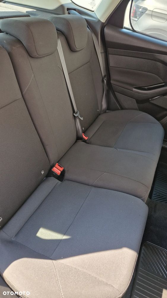 Ford Focus - 12