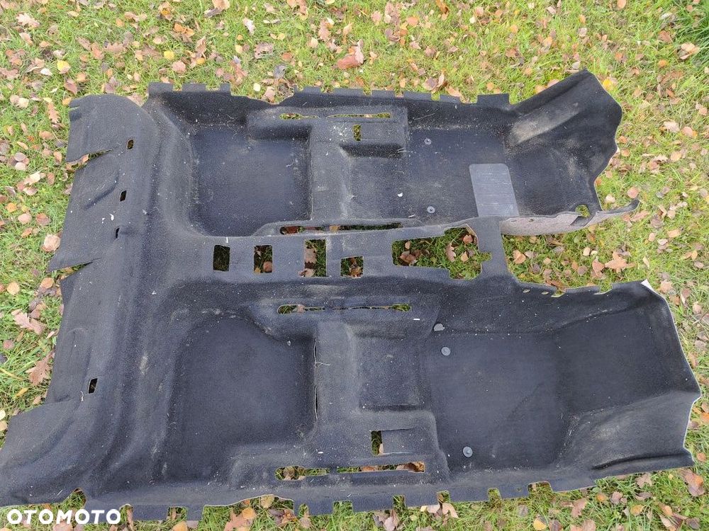 Wykładzina dywan tapicerka Seat Leon 2 2010r + dywaniki gumowe - 2