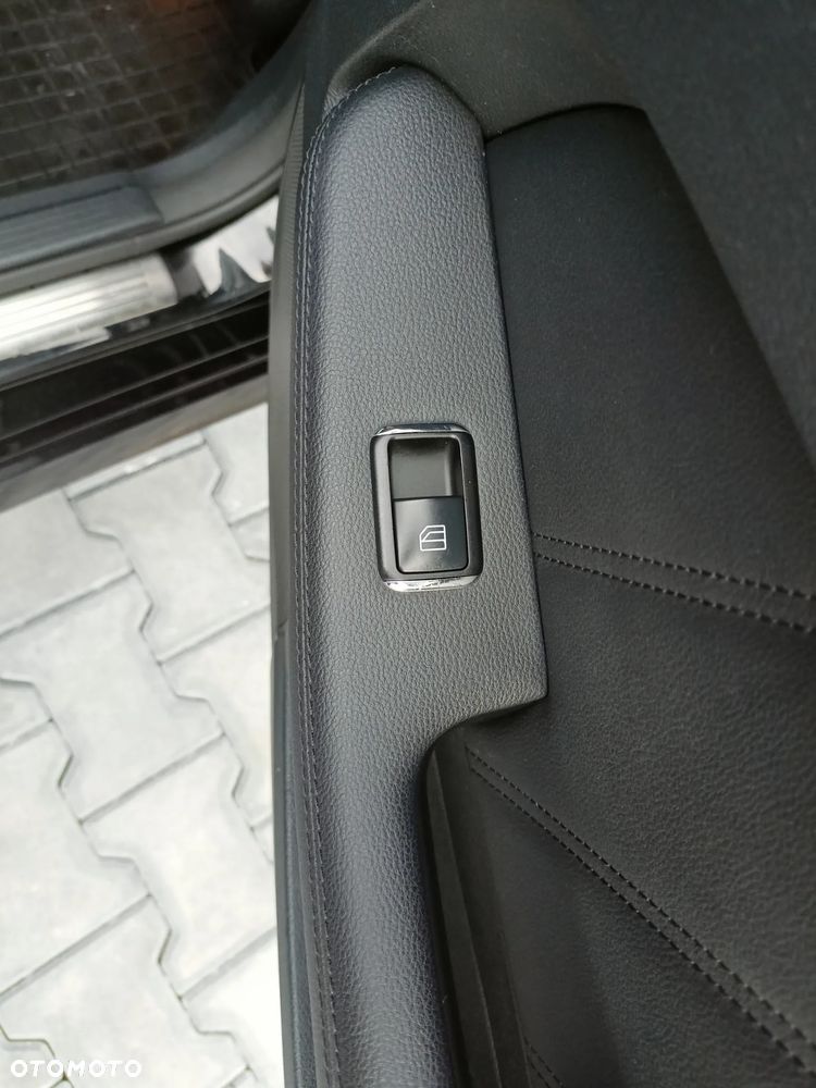 Mercedes-Benz Klasa E 250 CDI DPF BlueEFFICIENCY Automatik Avantgarde - 25