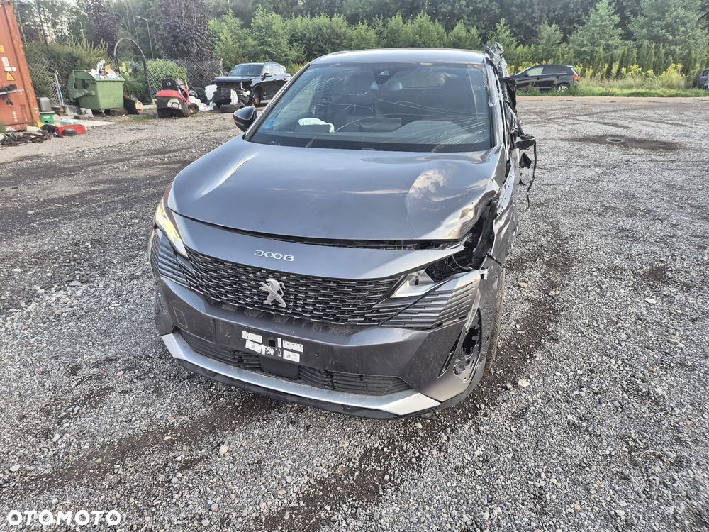 Peugeot 3008 1.2 PureTech Allure Pack S&S EAT8 - 5
