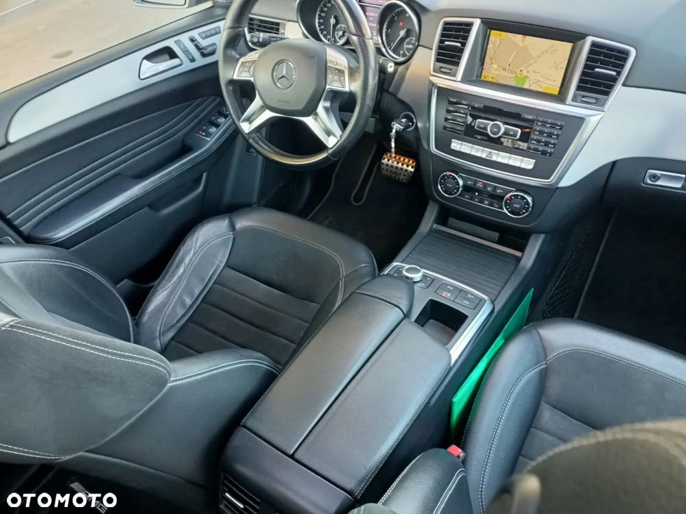 Mercedes-Benz ML 350 BlueTec 4-Matic - 19