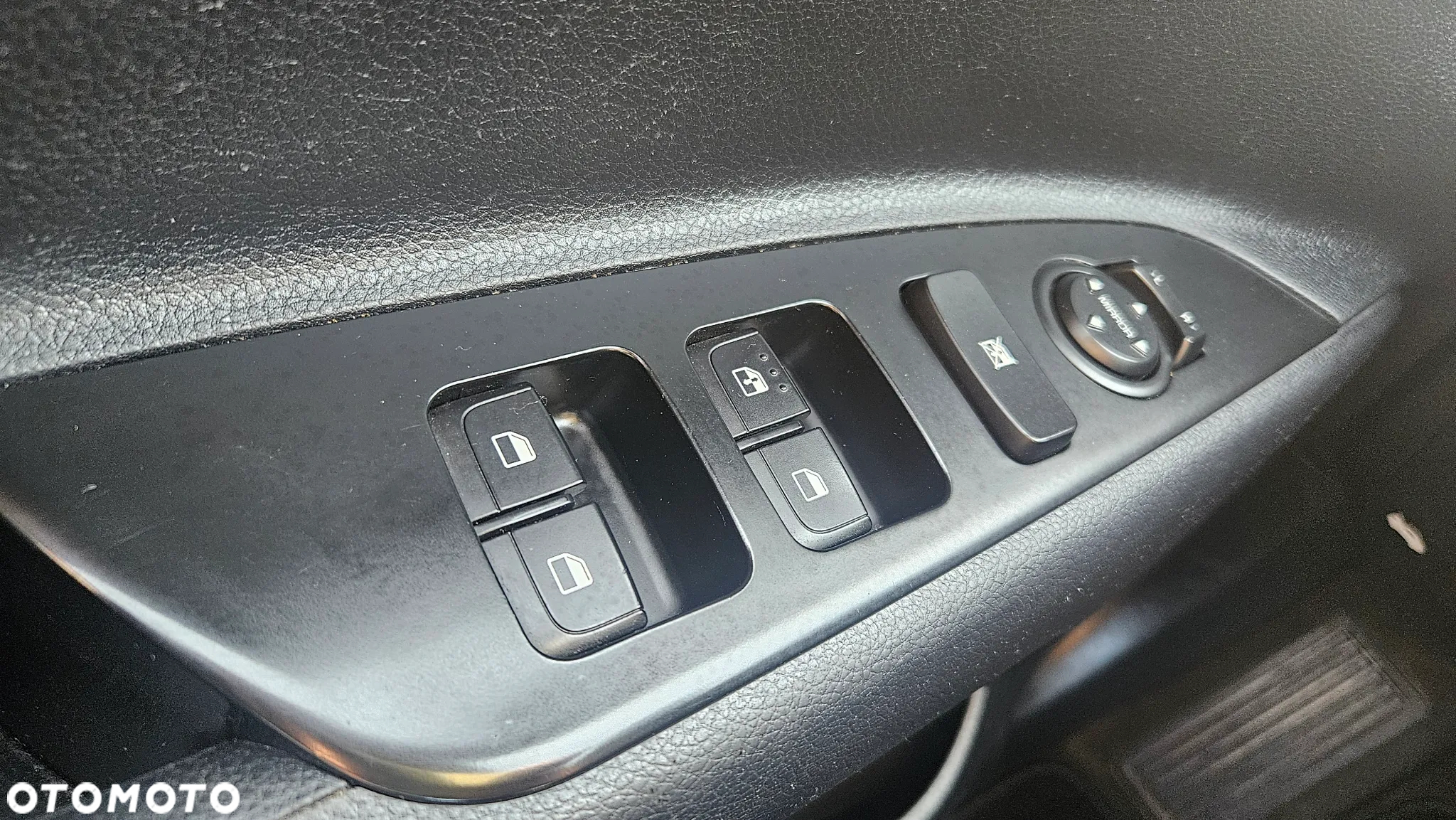 Kia Stonic 1.0 T-GDI MHEV GT Line - 29