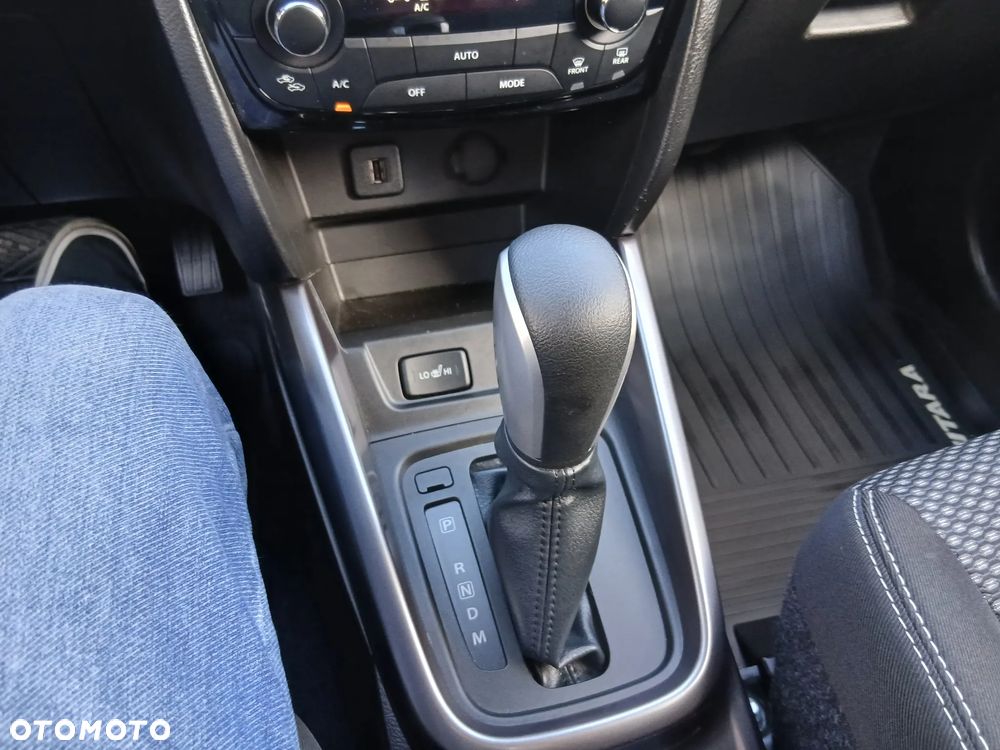 Suzuki Vitara 1.4 Boosterjet Hybrid Automatik Comfort - 30