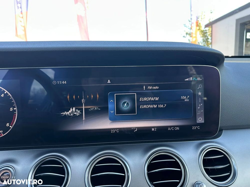 Mercedes-Benz E - 25