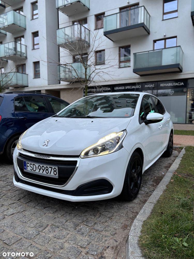 Peugeot 208 1.6 BlueHDi Allure S&S - 14
