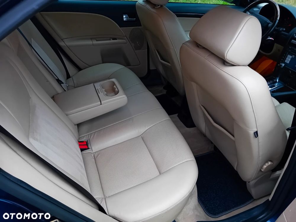 Ford Mondeo 2.5 V6 Titanium X - 11