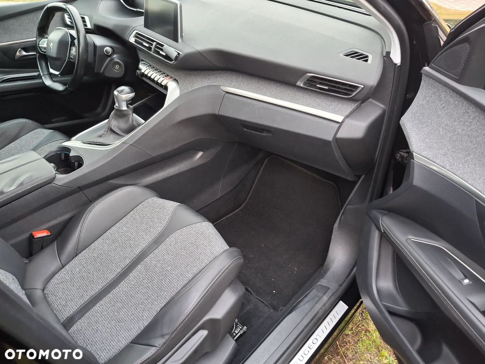 Peugeot 3008 1.5 BlueHDi Active S&S - 9