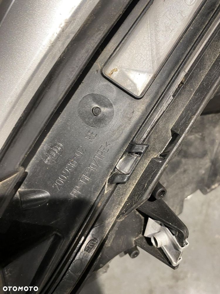 BMW 1 F20 F21 lift lampa prawa przód kompletna 8739572-01 - 8