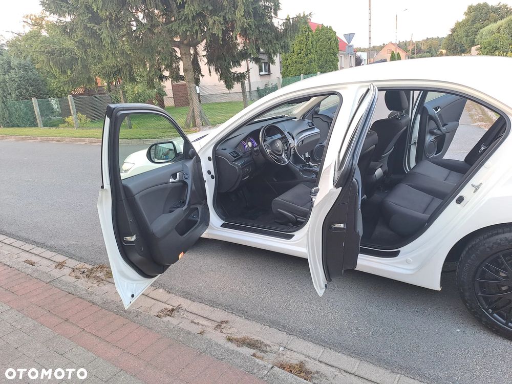 Honda Accord 2.0 50 Jahre Edition - 32