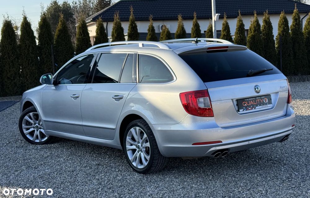 Skoda Superb 3.6 V6 4x4 DSG Elegance - 9