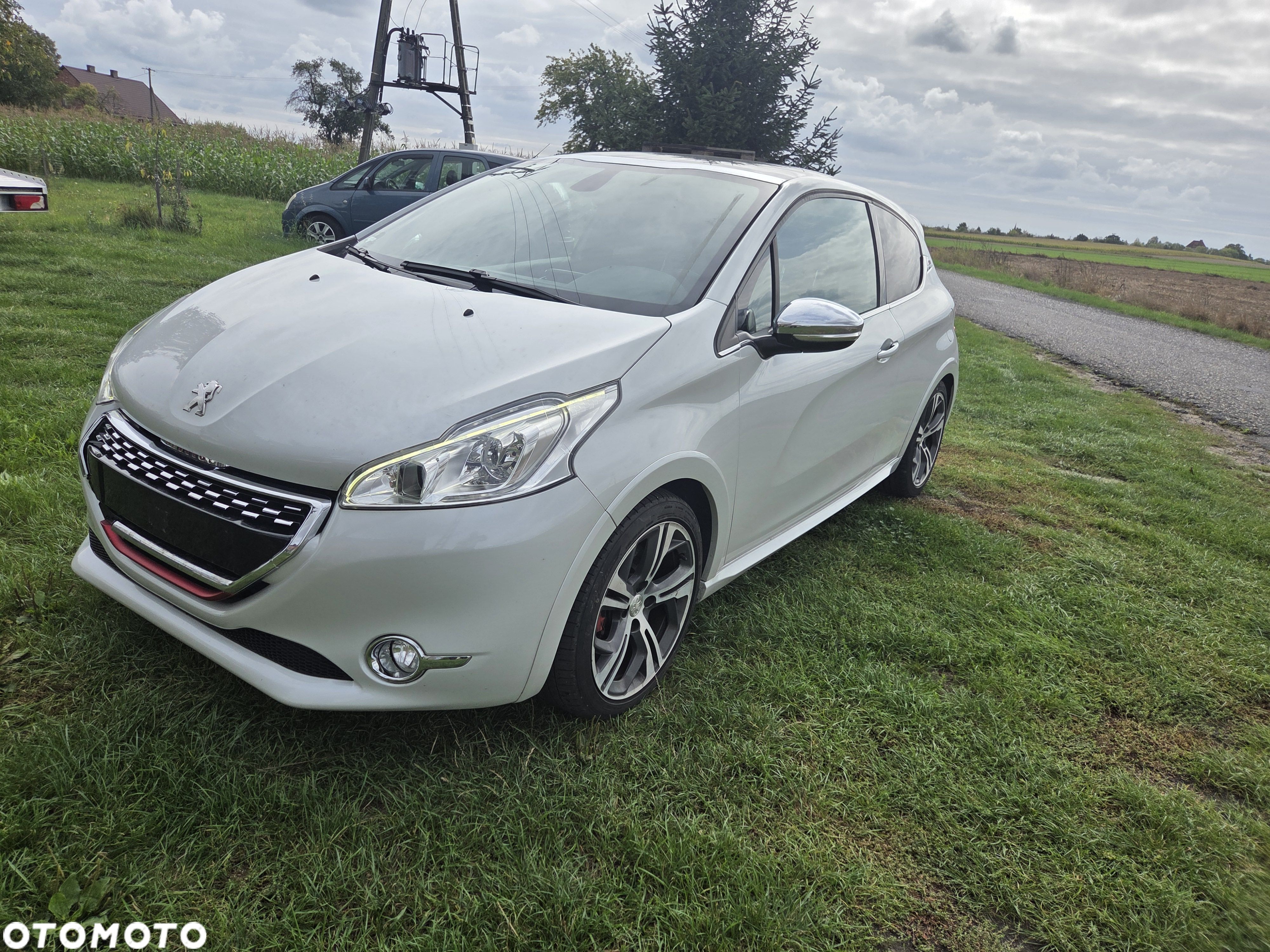Peugeot 208 GTI 200 THP - 1