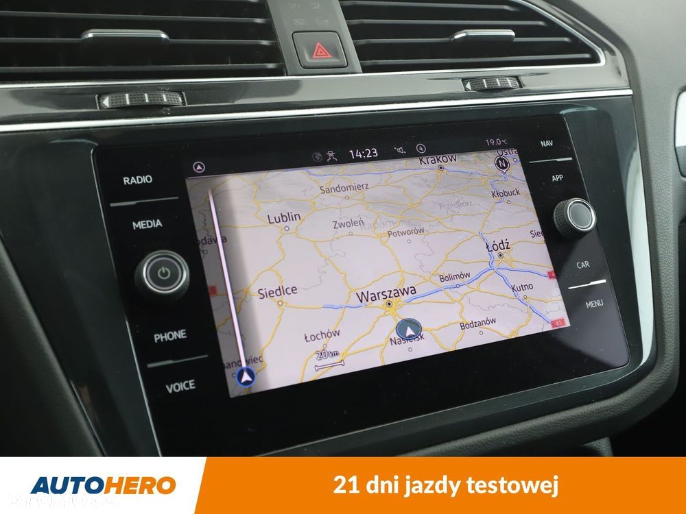 Volkswagen Tiguan - 22