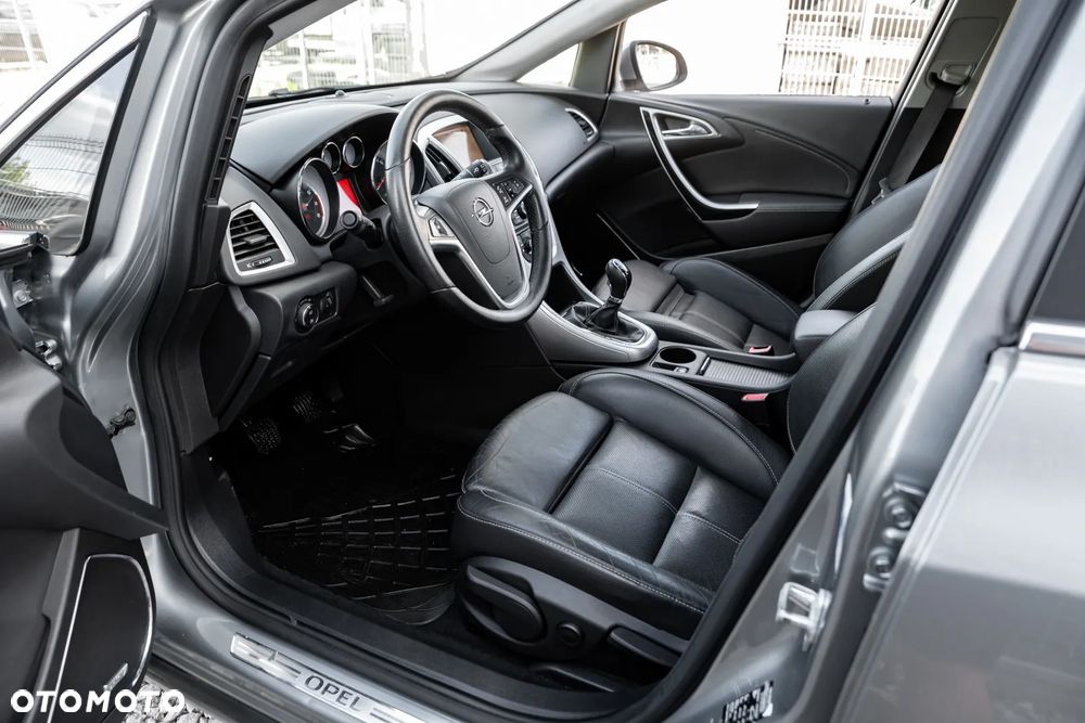 Opel Astra 1.6 Turbo Sport - 15
