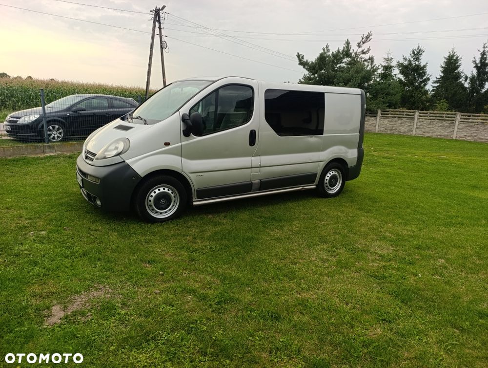 Opel Vivaro - 1