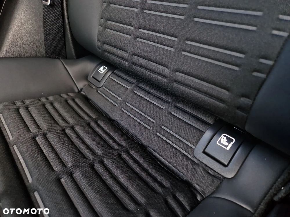 Kia XCeed 1.6 T-GDI M DCT - 24