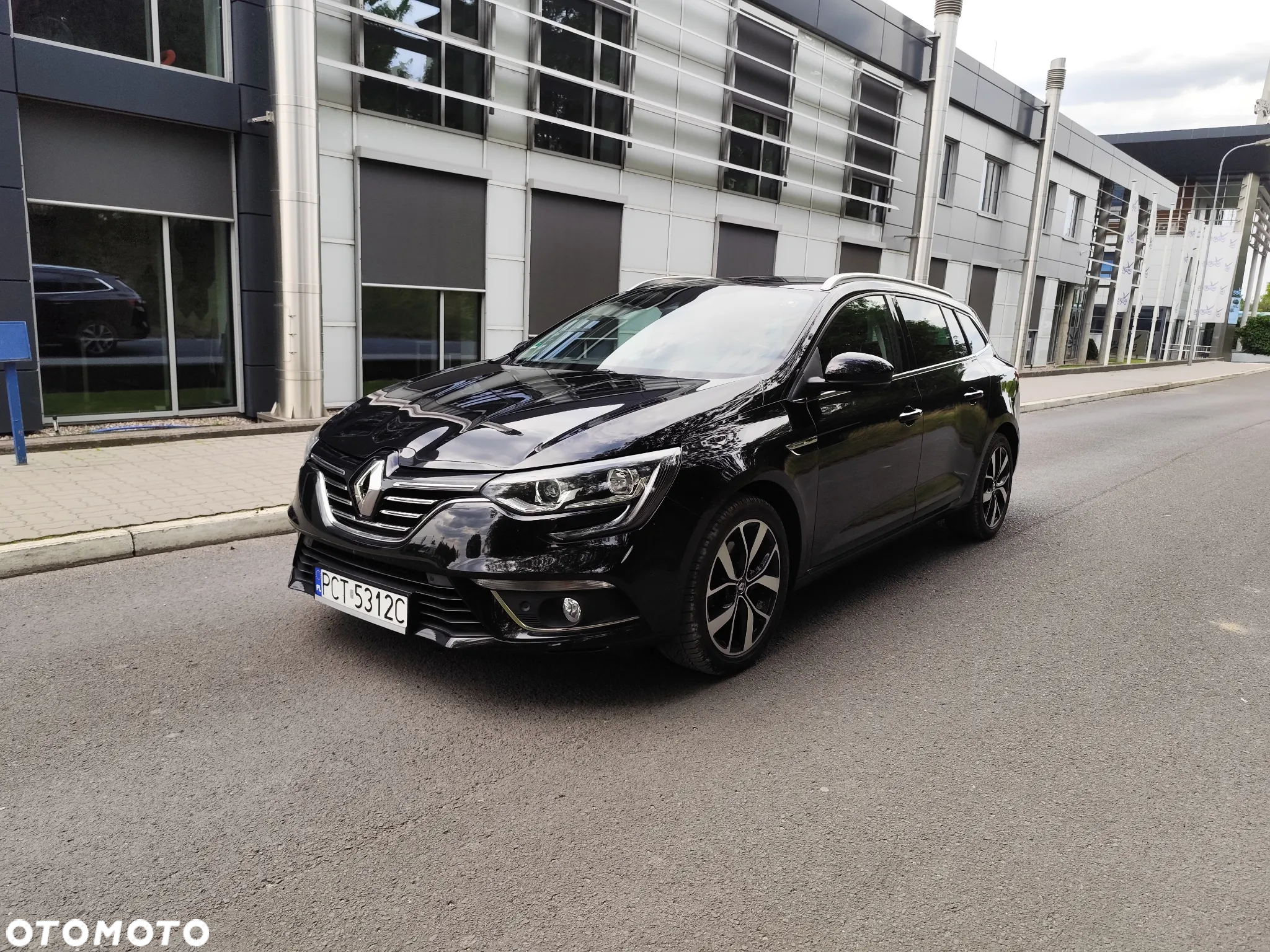 Renault Megane Grandtour ENERGY TCe 160 EDC BOSE EDITION - 2