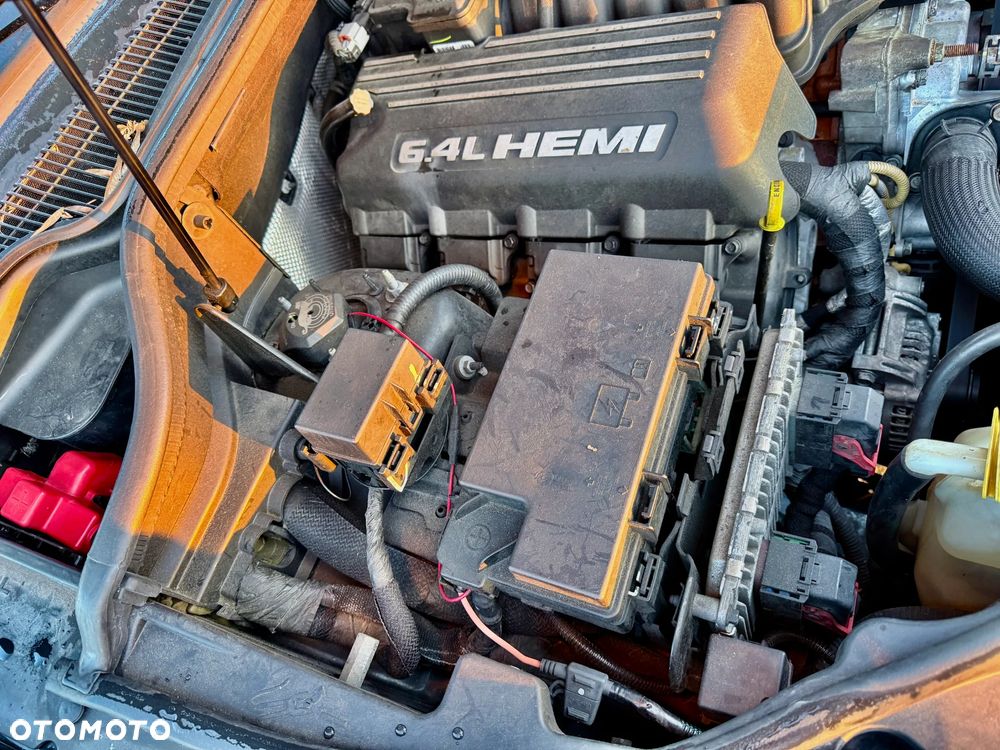 Jeep Grand Cherokee SRT - 30