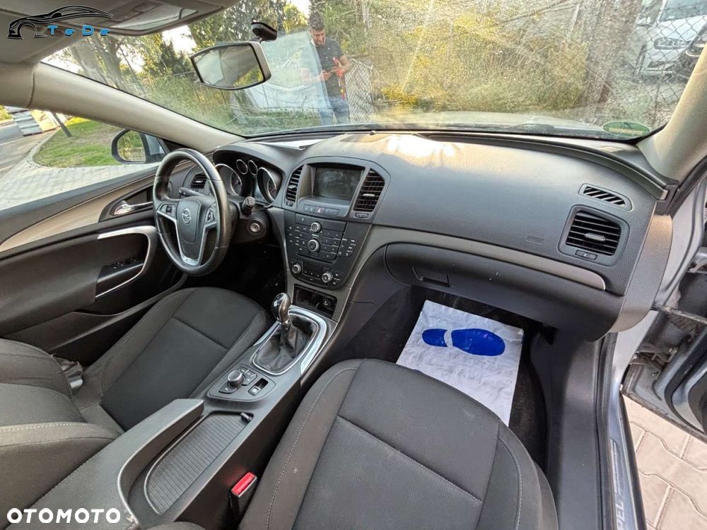 Opel Insignia - 16