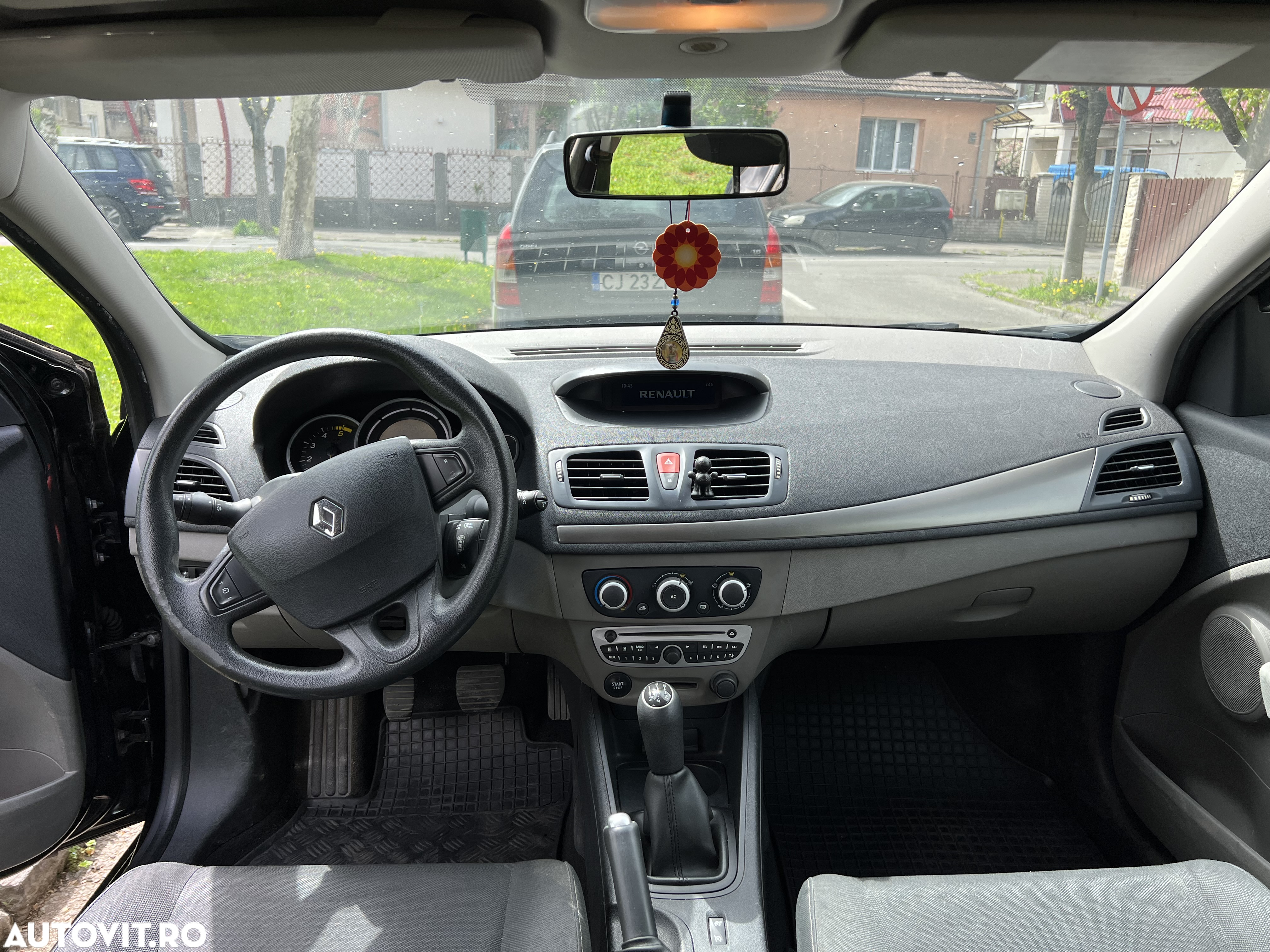 Renault Megane 1.5 dCi Authentique - 8