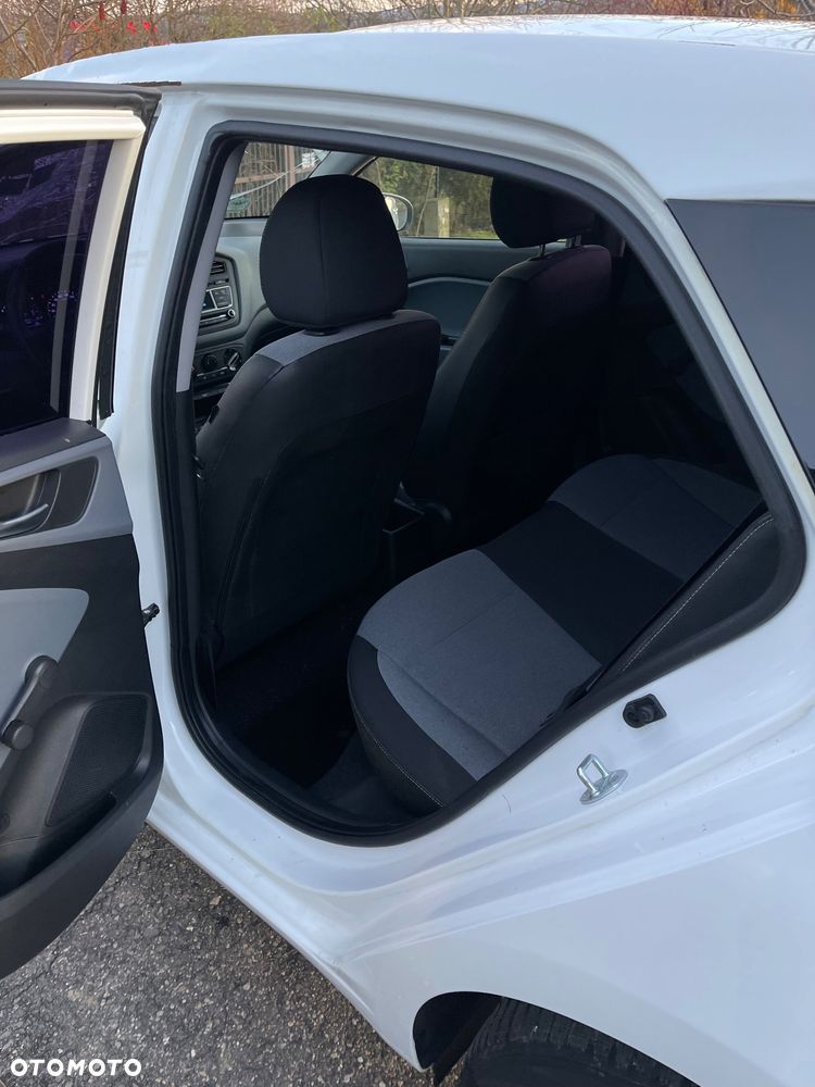 Hyundai i20 1.1 CRDi Classic - 8