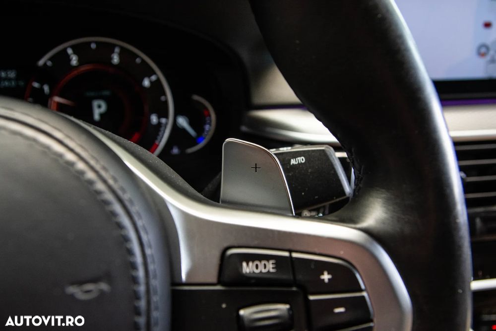 BMW Seria 5 520d xDrive Aut. M Sport Edition - 25