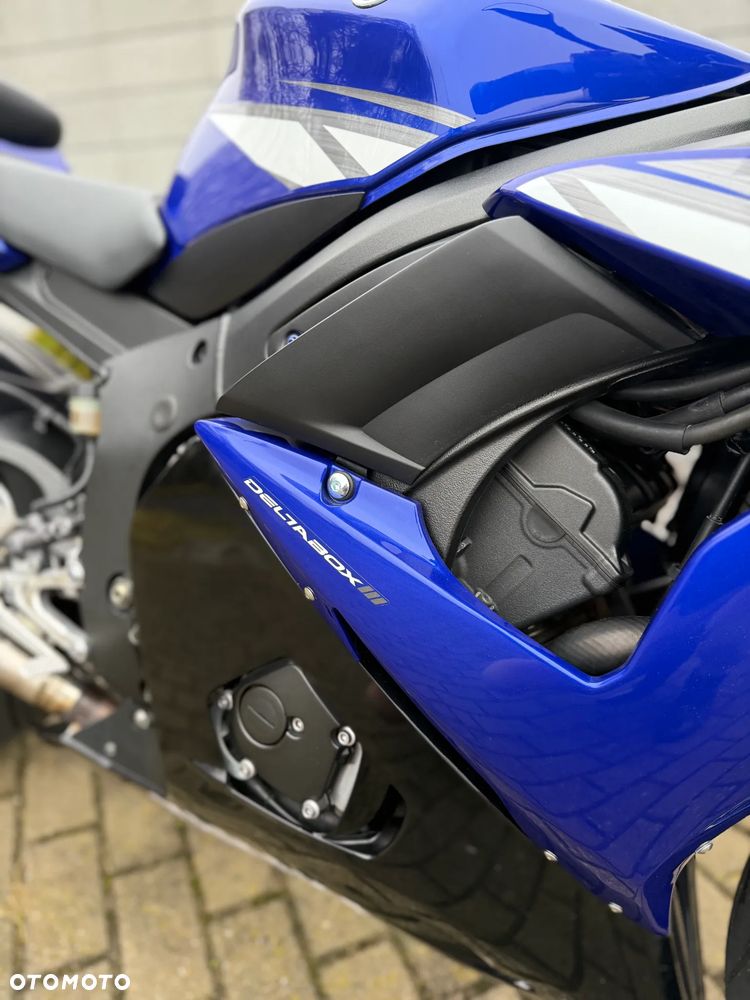 Yamaha R6 - 13