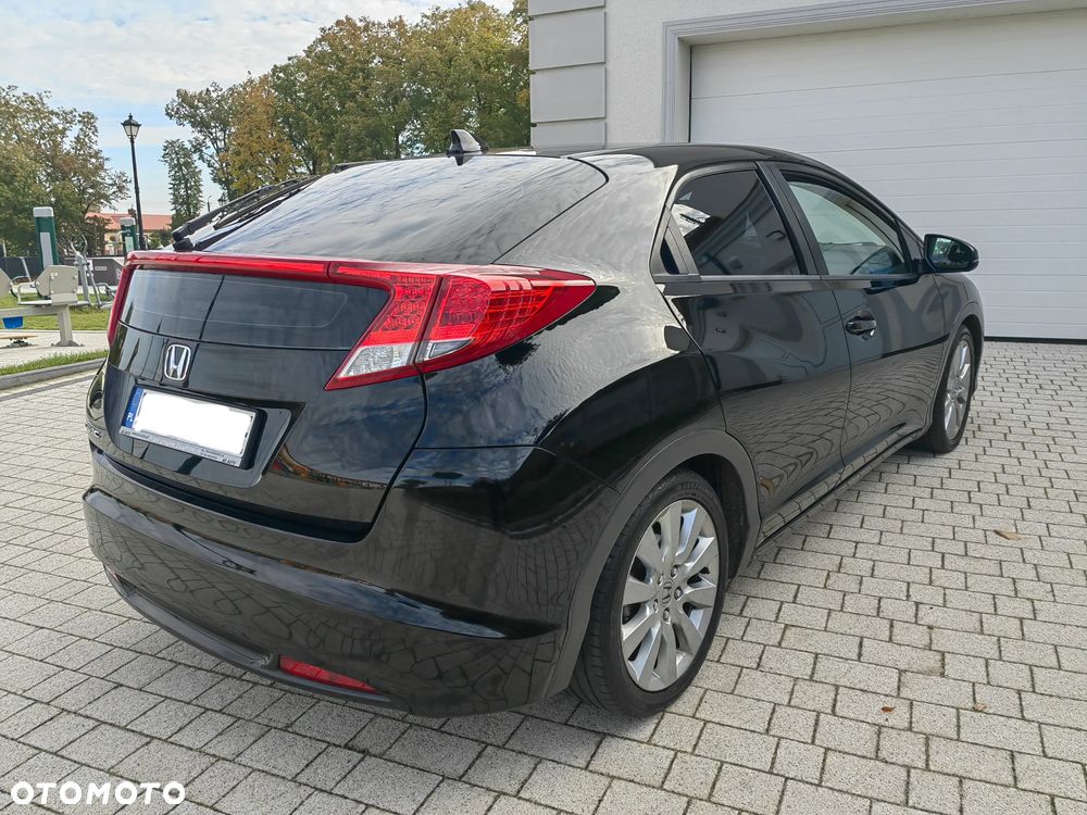 Honda Civic 2012 photo 2