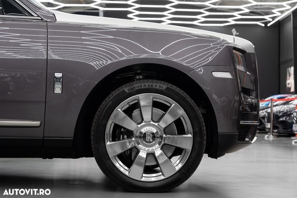Rolls-Royce Cullinan Standard - 9