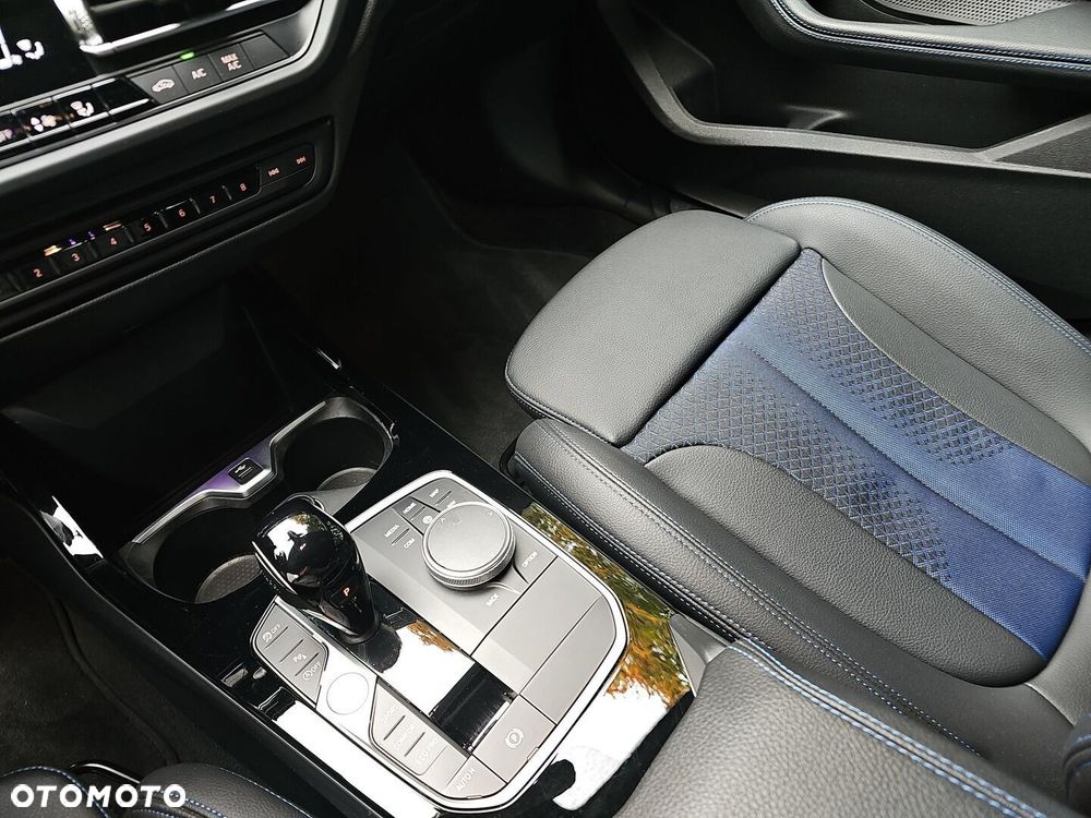 BMW Seria 2 218i - 19
