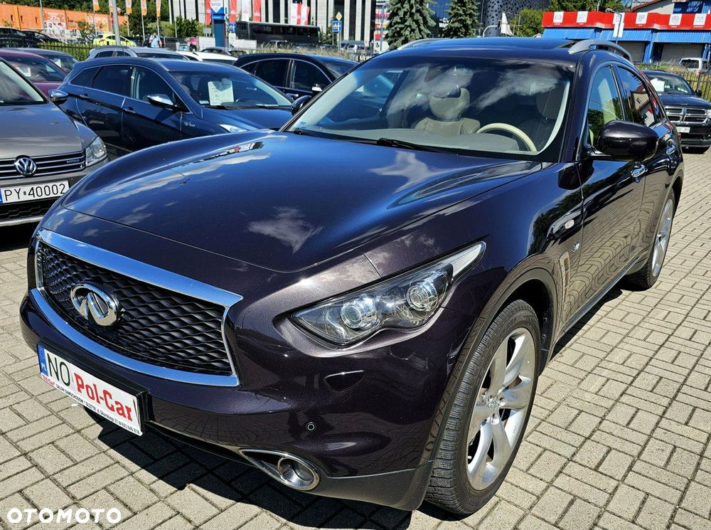 Infiniti QX70 - 4