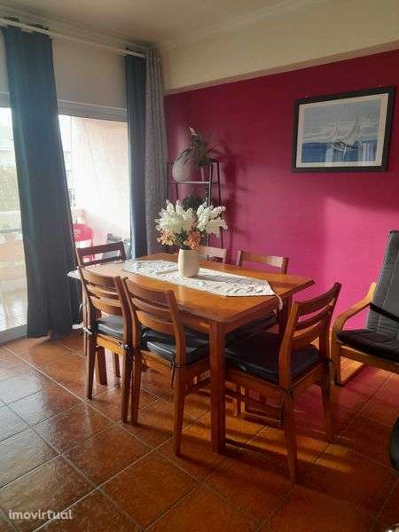 T2 C/Piscina, em zona nobre de Monte Gordo, abril e maio. - Grande imagem: 5/12