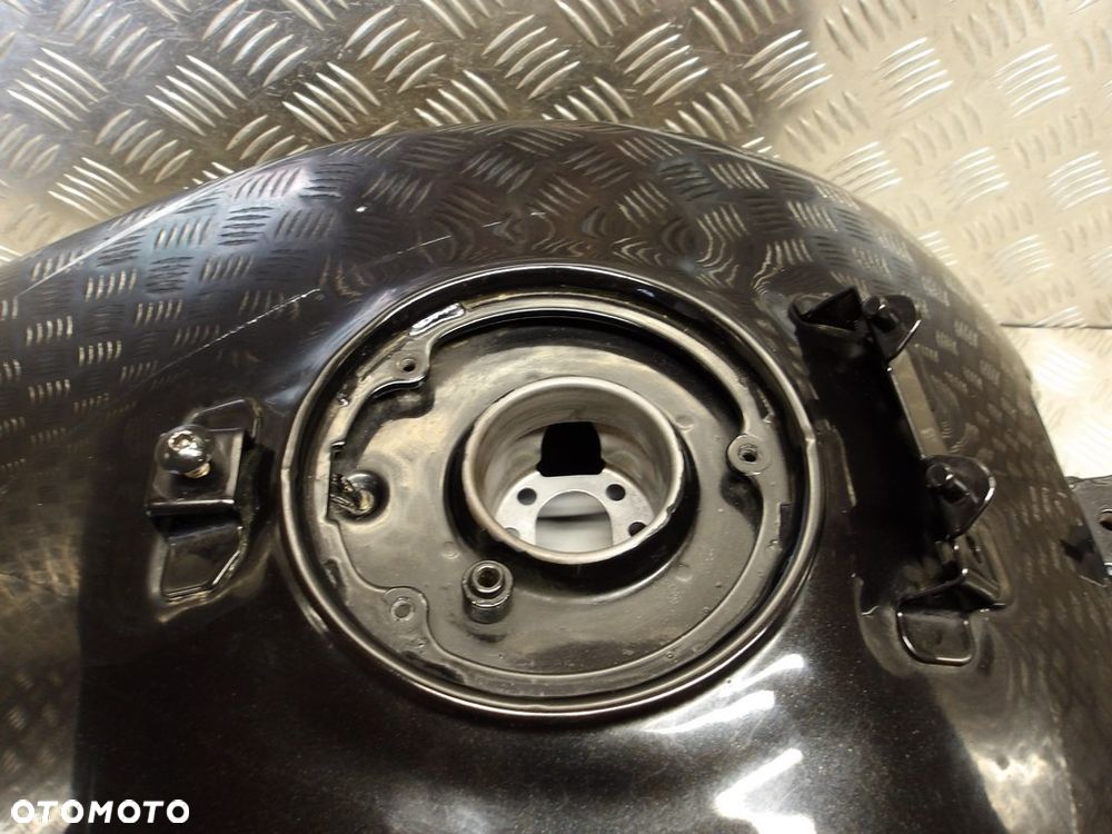 Zbiornik bak paliwa KAWASAKI VN 1600 MEAN STREAK 04-08r   PN. 51084-5243-739 - 5