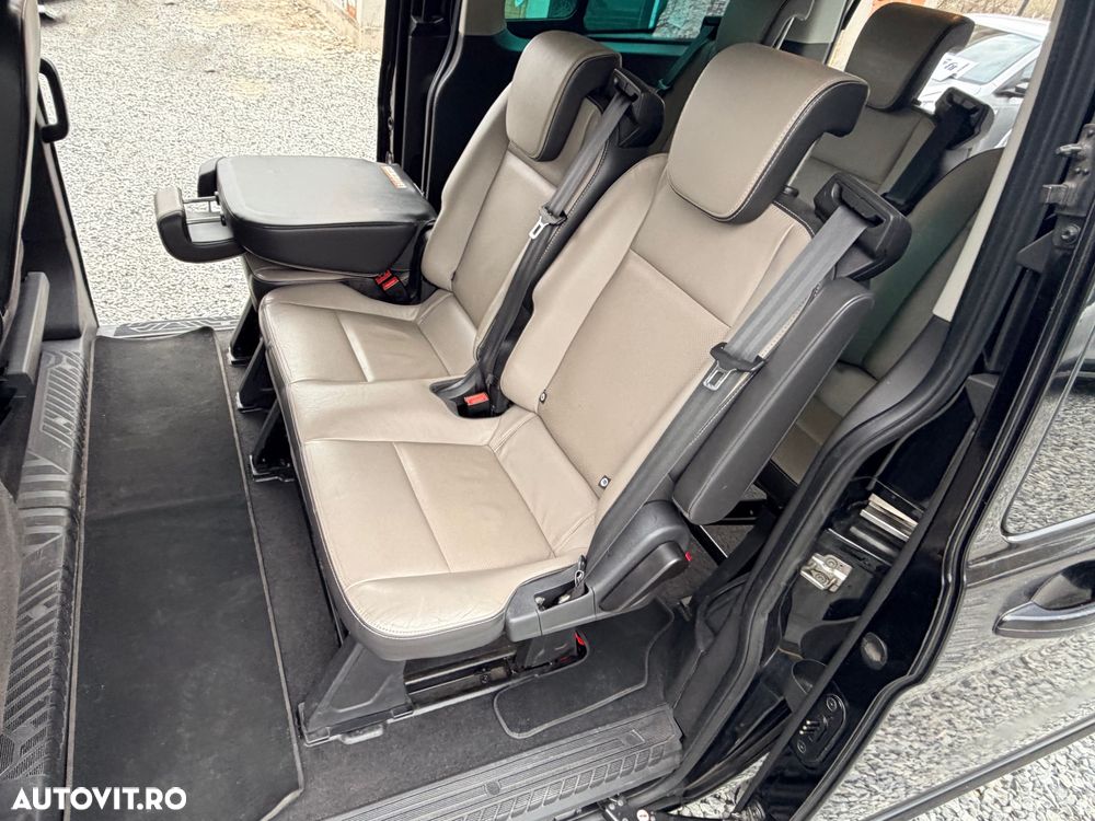 Ford Tourneo Custom 300 L2H1 VA Titanium - 20