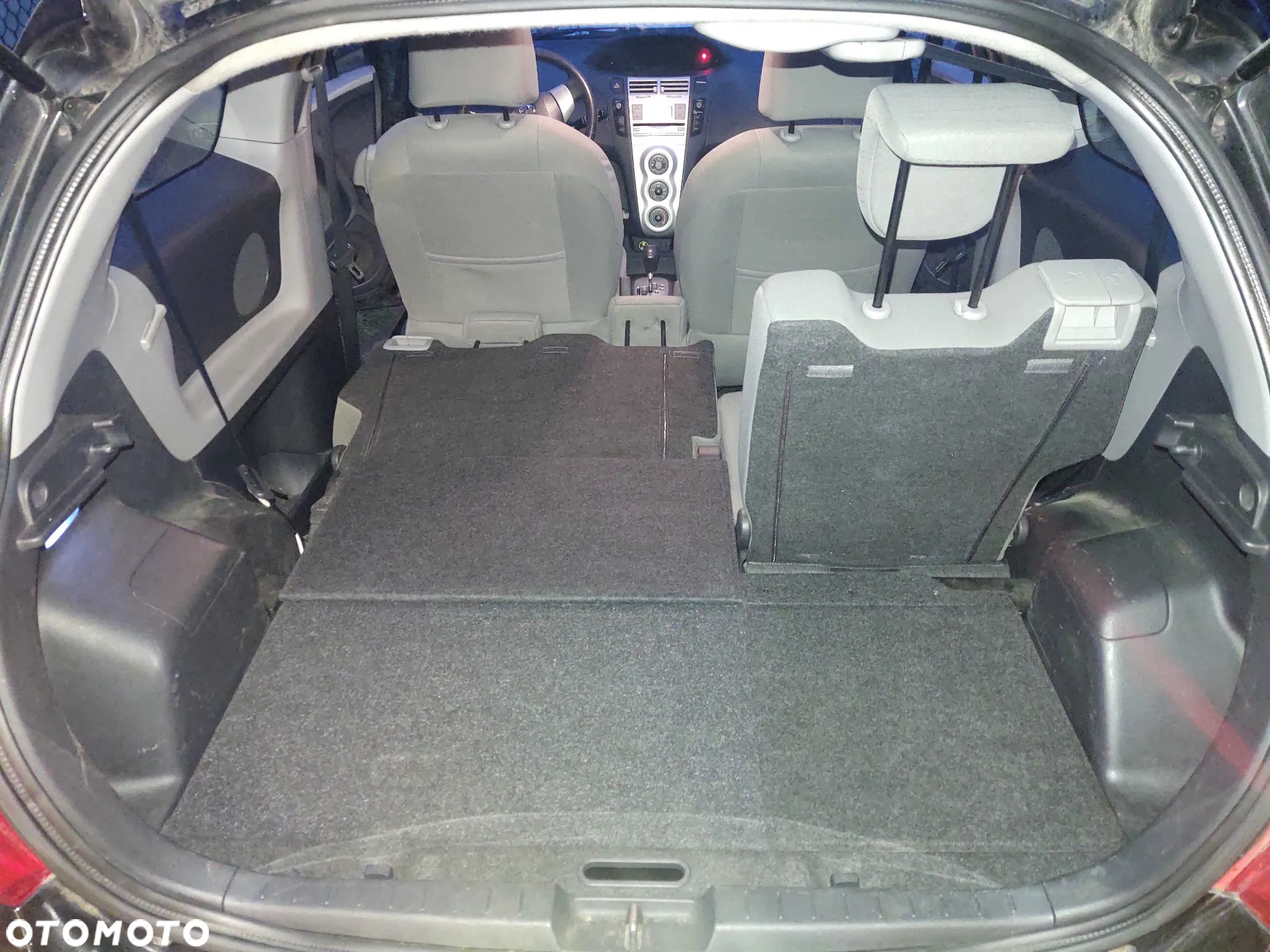 Toyota Yaris 1.3 Sol - 12