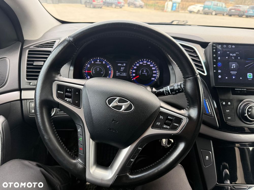 Hyundai i40 Kombi blue 1.6 Classic - 24