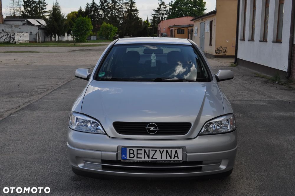 Opel Astra - 1