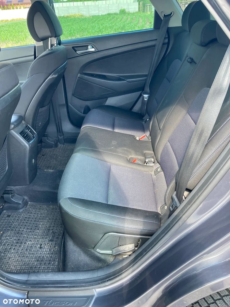 Hyundai Tucson 1.7 CRDI BlueDrive Comfort 2WD - 14