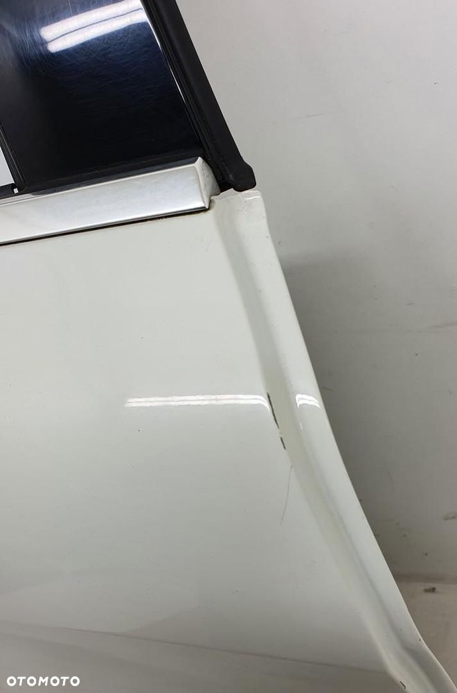 DRZWI PRAWY TYŁ TYLNE 650 MERCEDES W176 - 4