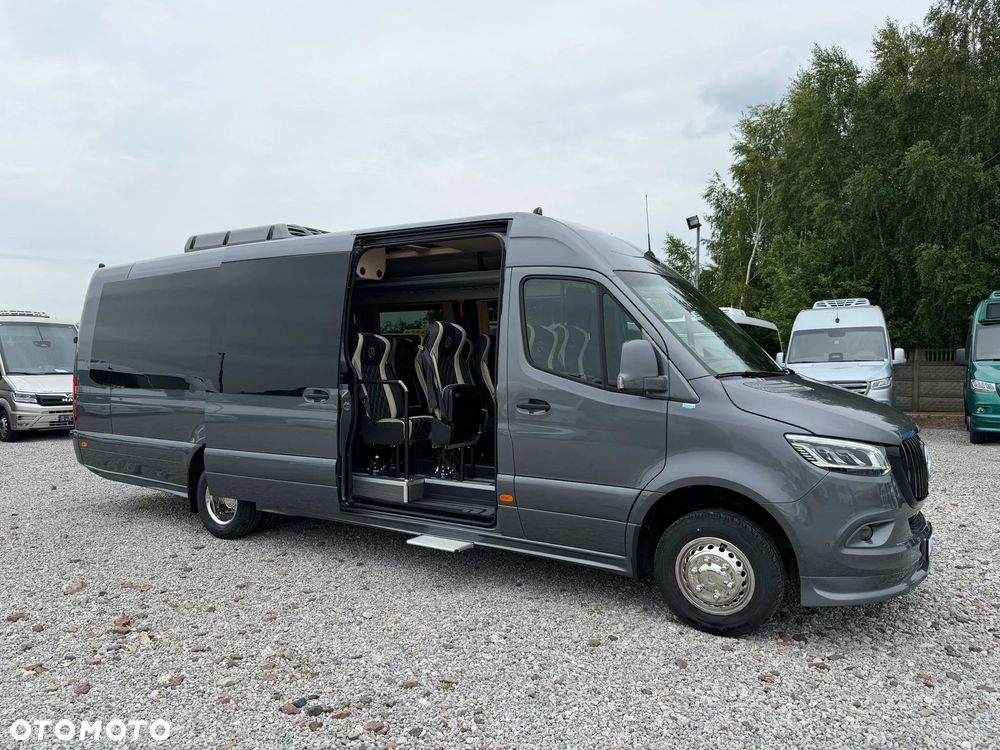 Mercedes-Benz Sprinter 519 - 13